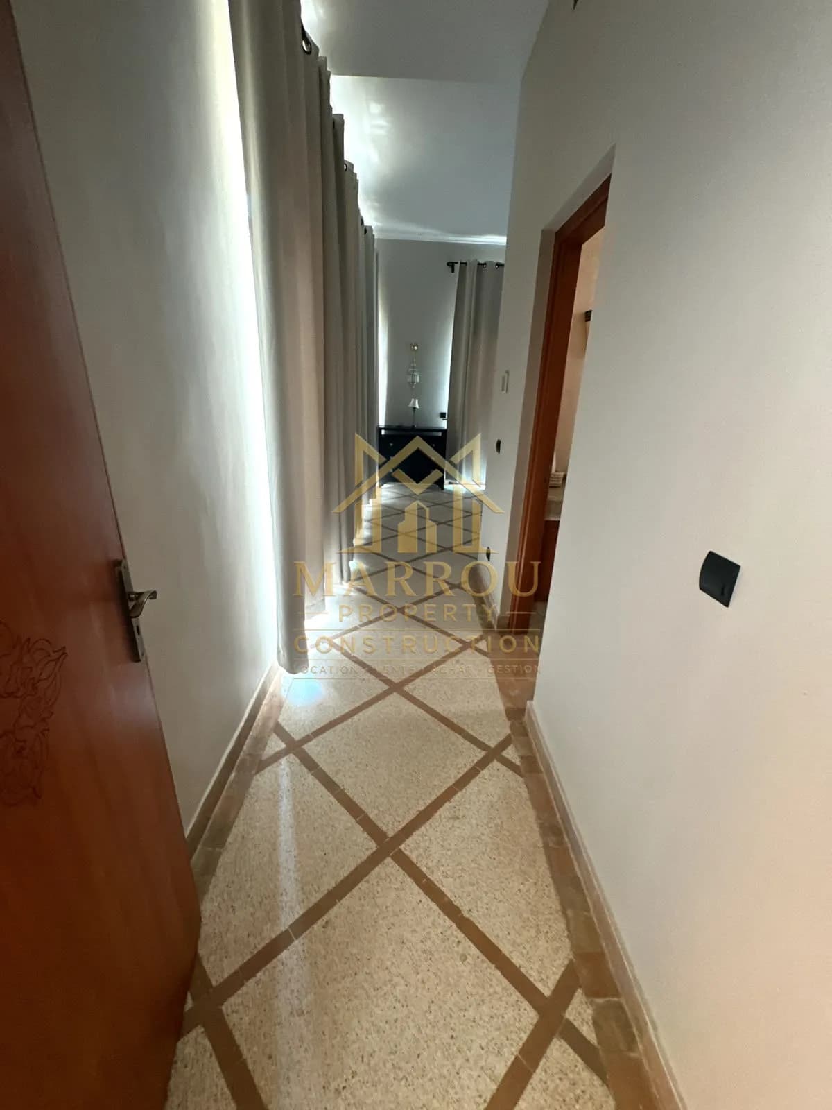 À VENDRE – Magnifique Riad sur la Route de Fès | Marrakech — thumbnail 7